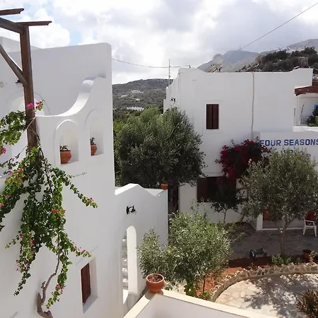 Four Seasons Ξενοδοχείο με διαμερίσματα Αμμοοπή